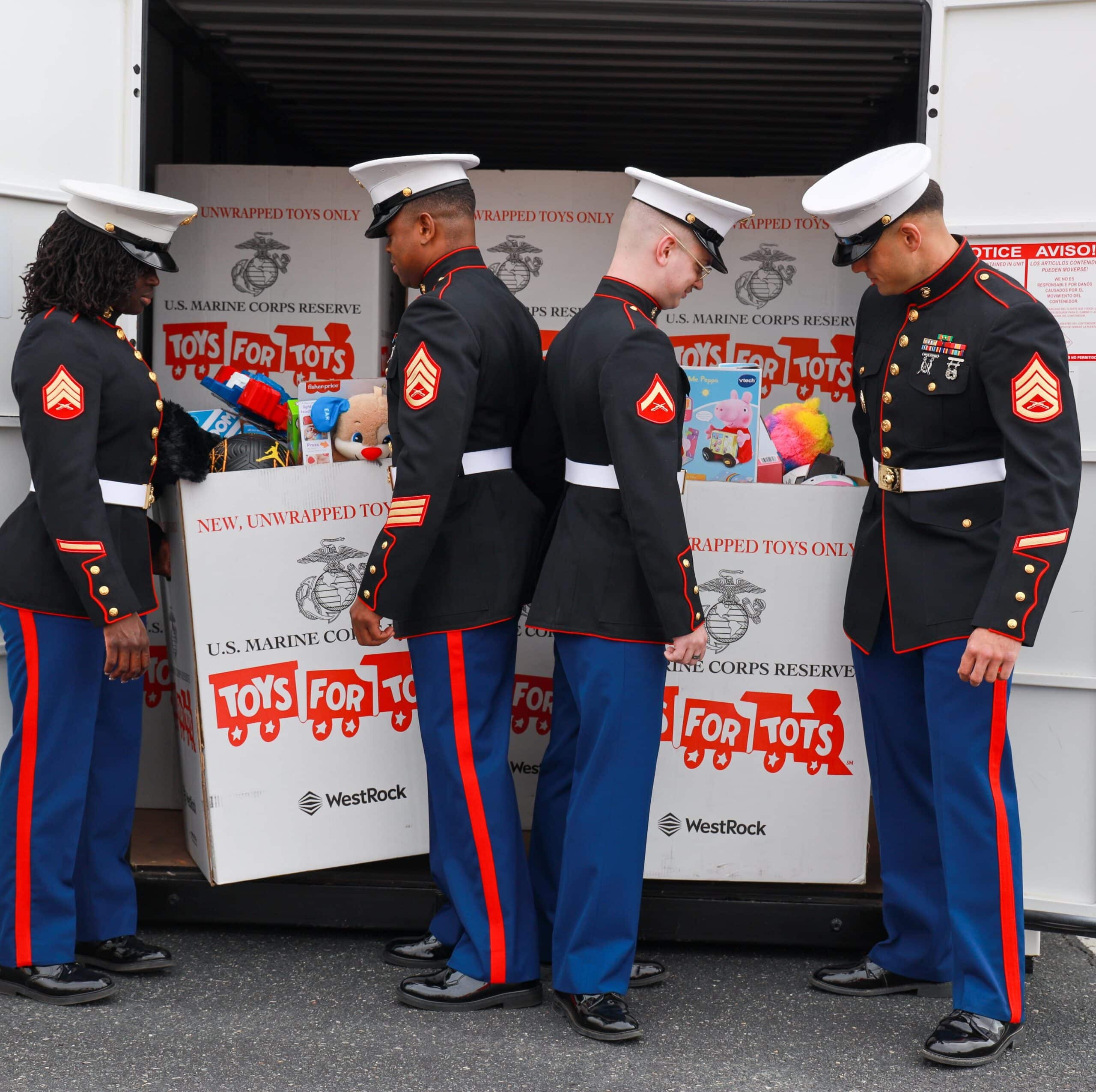 You are currently viewing Marine Toys for Tots Embraces the New Year with New Resolve