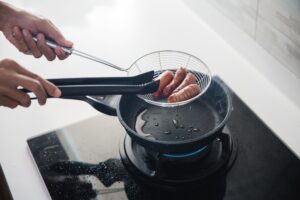 Read more about the article Avoiding Potential Kitchen Dangers
