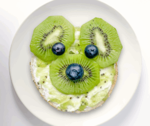 Read more about the article Chilean Kiwifruit: A Smart, Nutritious Snack for Summer and Back-to-School Season